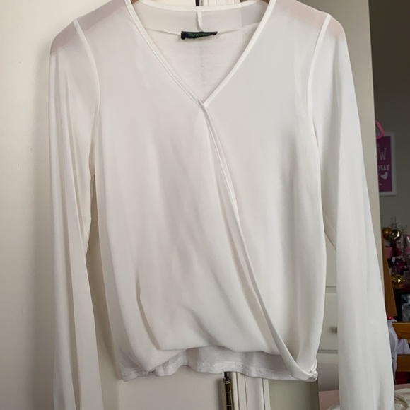 BUNDLE of whites - Picture 5 of 10